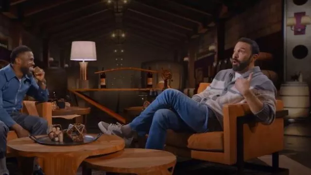 Travis Scott x Air Jordan 1 Low OG Mocha Sneakers usadas por Ben Affleck como se ve en Hart to Heart (S04E01)