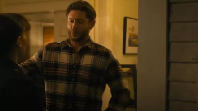 Sobrecamisa de franela portuguesa a cuadros con arco usada por Mark Meachum (Jensen Ackles) como se ve en Countdown (S01E12)