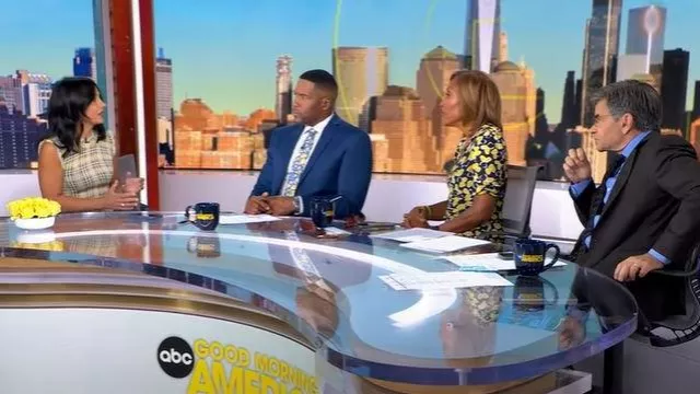 Robe longue à carreaux tartan Rabanne portée par Tara Narula vue dans Good Morning America le 16 septembre 2025