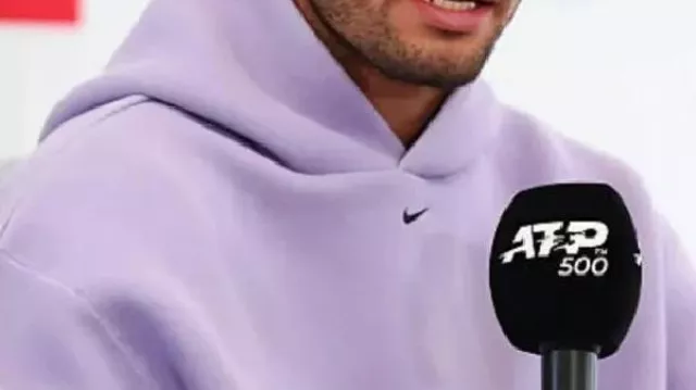 Carlos Alcaraz 2025 Sudadera con capucha morada Queen's Club Final