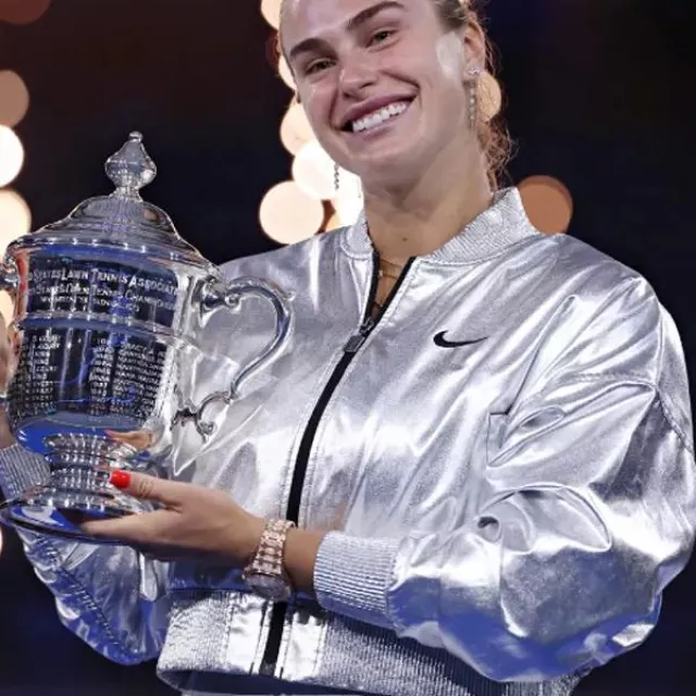 US Open 2025 Champion Aryna Sabalenka Cropped Jacket worn by (Aryna Sabalenka) in aryna.sabalenka