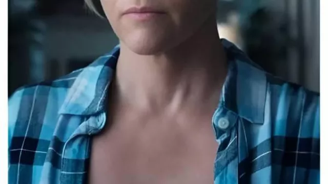 Camisa a cuadros azul de Reese Witherspoon usada por Bradley Jackson (Reese Witherspoon) en The Morning Show (S04)
