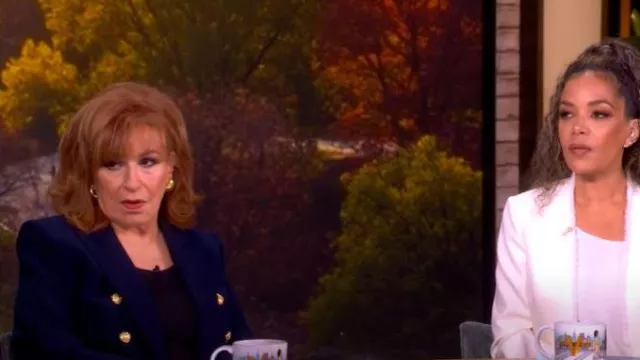 Veste Veronica Beard Miller Dickey portée par Joy Behar comme on le voit dans The View le 17 septembre 2025