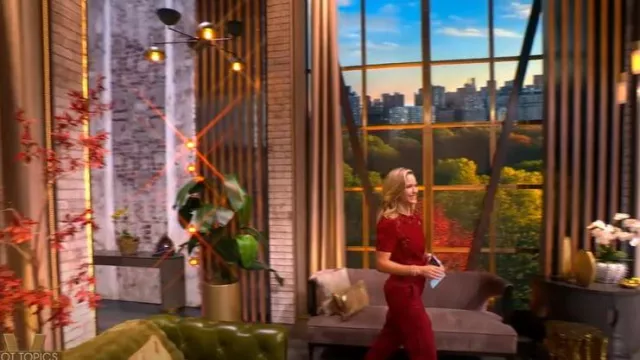 Pantalon Ulla Johnson Pax Mid Rise porté par Sara Haines comme on le voit dans The View le 17 septembre 2025