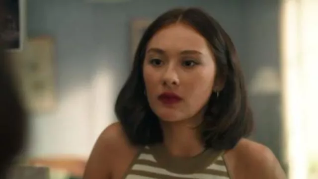 Catbird Never Ending Hoop Earrings worn by Isabel 'Belly' Conklin (Lola Tung) as seen in The Summer I Turned Pretty (S03E11)