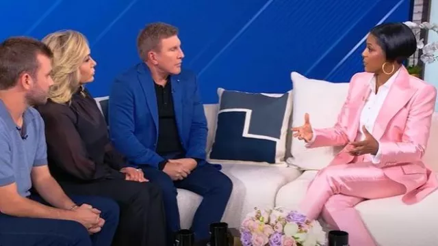 Dolce and Gabbana Silk Shantung Trousers worn by Tamron Hall as seen in Tamron Hall Show on September 18, 2025