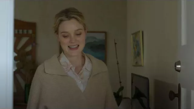 Pull court diadème princesse Polly porté par Mandy Bond (Bella Heathcote) comme on le voit dans Scrublands (S02E02)