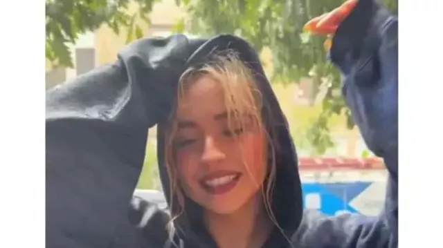 Sabrina Carpenter Solo estoy bebiendo para llamar a alguien Sudadera con capucha de Sabrina Carpenter en Sabrina Carpenter - Por favor, por favor, por favor