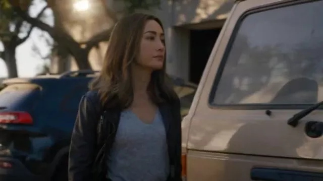 Vince Classic V Neck T Shirt worn by Detective Renée Ballard (Maggie Q) as seen in Ballard (S01E10)