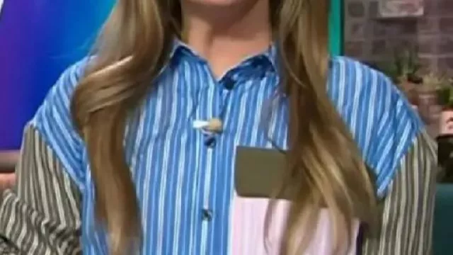 The Show Kelly Clarkson Mixed Stripe Shirt worn by Kelly Clarkson worn by Kelly Clarkson in The Kelly Clarkson Show