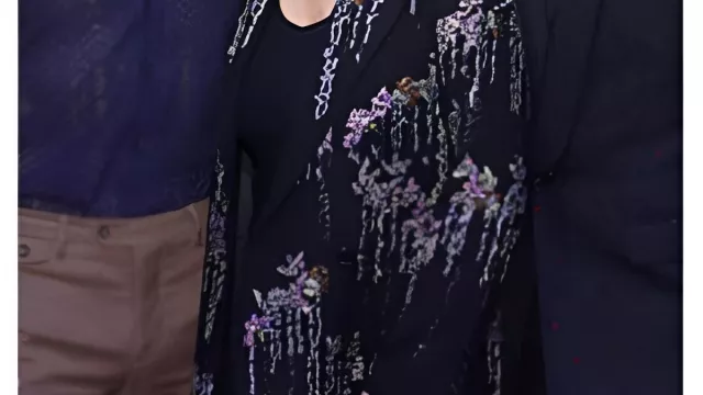 Fireworks Blazer worn by Reba McEntire in The Voice