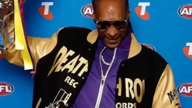 Snoop Dogg 2025 Grand Final Entertainment Media Opportunity Jacket of Snoop Dogg in Snoop Dogg speaks ahead of AFL grand final | 7NEWS