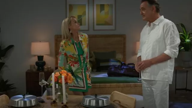 Antonio Melani Delaney Falda de envoltura frontal de lino estampada tropical usada por (Lauren Buglioli) como se ve en Beyond the Gates (S01E136)