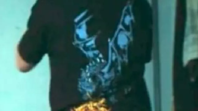 Camiseta gráfica usada por (Lizze Broadway) en Gen V