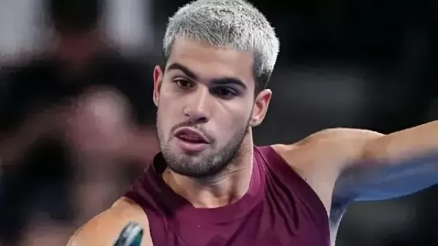 Carlos Alcaraz Japan Open 2025 Purple Tank Top in Carlos Alcaraz Makes Tokyo Debut vs Sebastian Baez | Tokyo 2025 Highlights