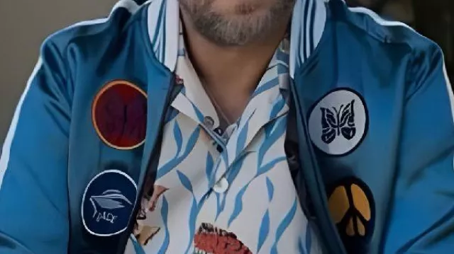 Veste en satin bleu portée par Will (Seth Rogen) dans Platonic (S02)