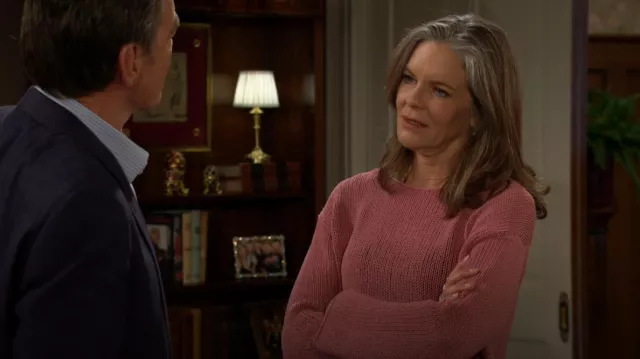 Jersey de algodón recubierto Vince en madera de peonía usado por Diane Jenkins (Susan Walters) como se ve en The Young and the Restless el 9 de septiembre de 2025