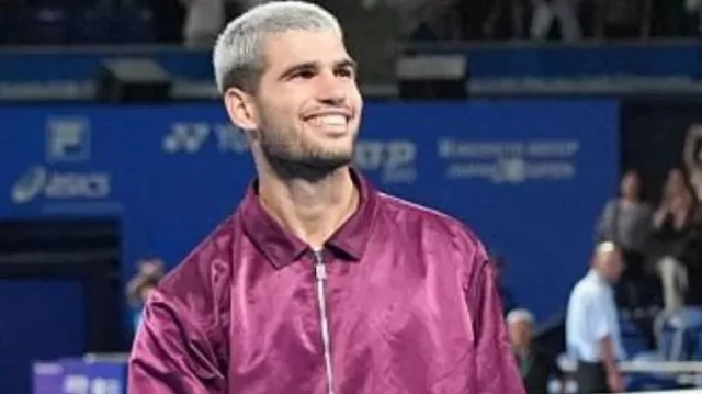 Carlos Alcaraz Kinoshita Group Japan Open Chaqueta morada de Carlos Alcaraz en Carlos Alcaraz GOD MODE vs Brandon Nakashima | Lo más destacado de Tokio 2025
