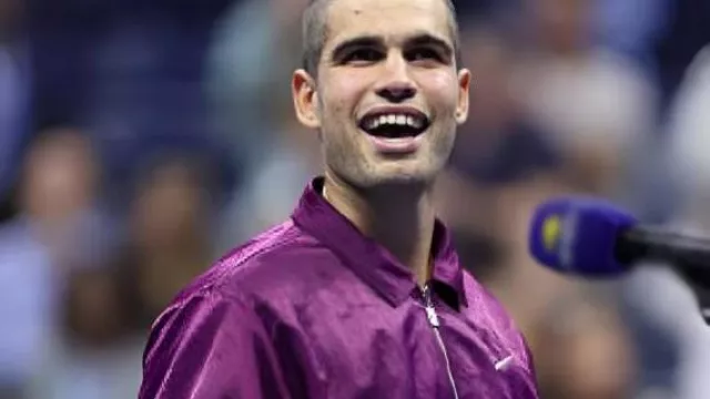 Chaqueta morada del Kinoshita Group Japan Open usada por Carlos Alcaraz en Sensational Alcaraz vs Nakashima; Fritz y Ruud también en acción | Lo más destacado de los cuartos de final de Tokio 2025