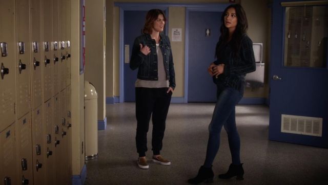 The Vans 'Classic' Slip-On of Paige McCullers (Lindsey Shaw) on Pretty Little Liars S07E09