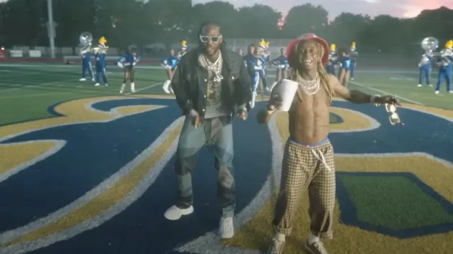 Amiri White Bone Runner Sneakers portées par 2 Chainz dans 2 Chainz - Money Maker ft. Lil Wayne