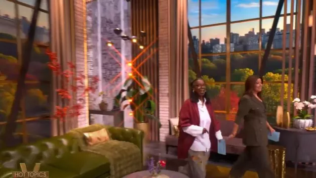 Veronica Beard Cole Straight Leg Pants worn by Ana Navarro as seen in The View on September 29, 2025