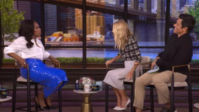 Jupe crayon à paillettes Sergio Hudson portée par Sheryl Lee Ralph comme on le voit dans LIVE with Kelly and Mark le 1er octobre 2025