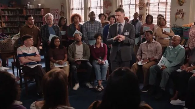 Converse Chuck Taylor All Star Canvas usado por Gregory Eddie (Tyler James Williams) como se ve en Abbott Elementary (S05E01)