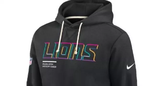 Sudadera con capucha Crucial Catch negra de los Detroit Lions 2025 en Cómo elegir la talla correcta de camiseta de la NFL (Edición Nike)