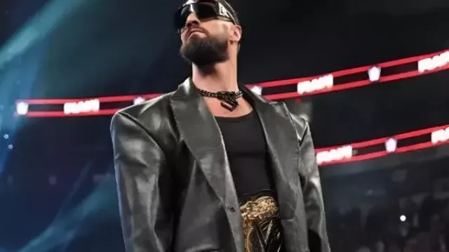 Monday Night RAW Seth Rollins Manteau long en cuir porté par Seth Rollins comme on le voit à WWE Raw