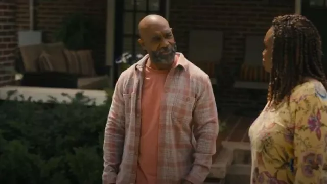 Marine Layer Pacifica Stretch Twill Overshirt worn by Mark Mitchell (Michael Beach) as seen in Tulsa King (S03E02)