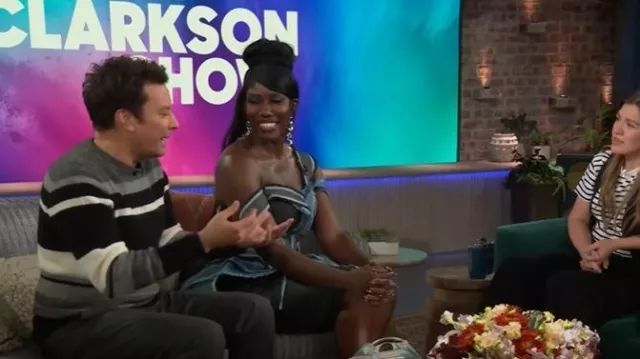 Officine Generale Marco Pull rayé en alpaga mélangé porté par Jimmy Fallon tel qu’on le voit dans le spectacle The Kelly Clarkson le 3 octobre 2025