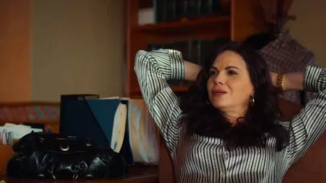 Cynthia Rowley Leather Handbag worn by Jocelyn 'Bruiser' Stone (Lana Parrilla) as seen in The Rainmaker (S01E05)