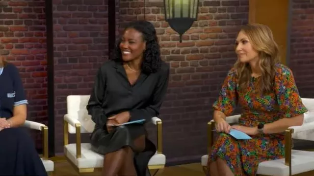 Robe midi à imprimé floral KachelLily portée par Lori Bergamotto telle qu’elle a été vue dans Good Morning America le 8 octobre 2025