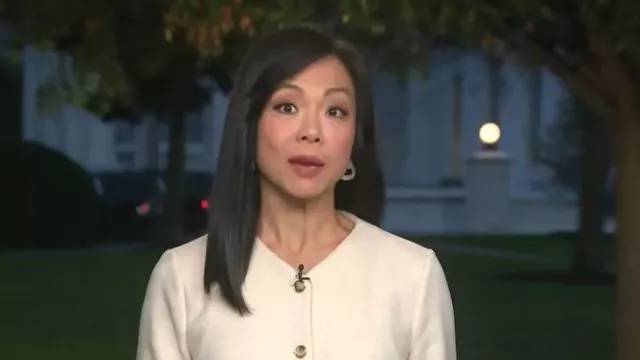 Vestido midi de nadador con botones delanteros Toccin x RTR usado por Adriana Diaz como se ve en CBS Mornings el 14 de octubre de 2025