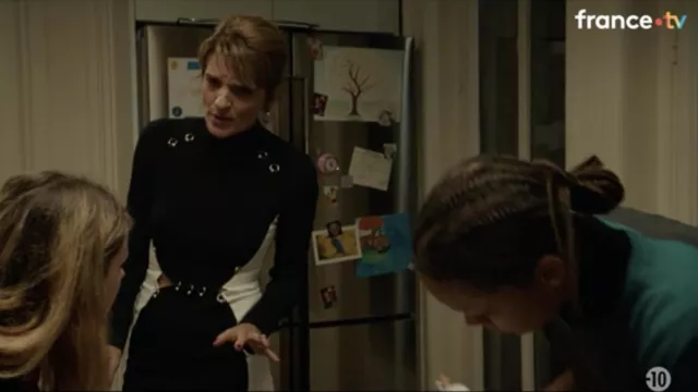 MUGLER - Pierced Fitted Cady Dress de Muriel Sotto (Olivia Côte) dans Bistronomia (S01)