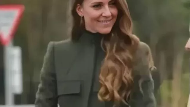 Northern Ireland Visit Green Coat worn by Kate Middleton in Northern Ireland Travel Guide: 13 BEST Things To Do In Northern Ireland (& Places to Visit)