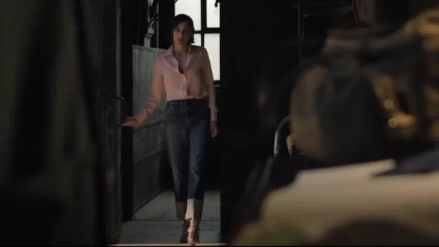 R13 Jean boyfriend à revers porté par Céline Dumont (Marion Cotillard) vu dans The Morning Show (S04E06)