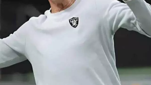Sudadera gris usada por Pete Carroll en Las Vegas Raider-Recreation
