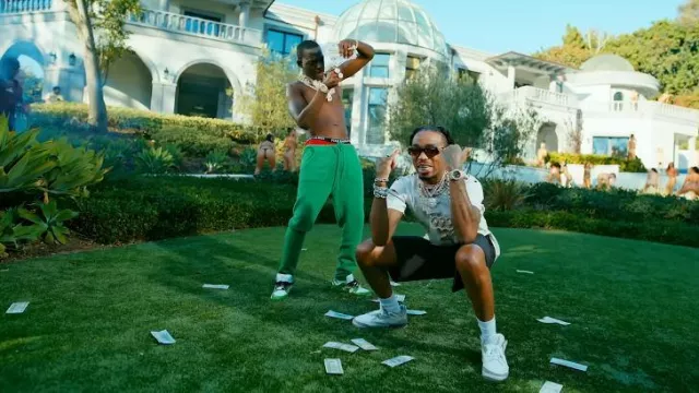Nike Dunk Low x Supreme Green Stars portée par Bobby Shmurda dans Bobby Shmurda - Shmoney (Official Music Video) ft. Quavo, Rowdy Rebel