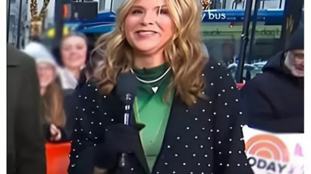 The Today Show 2025 Jenna Bush Hager Abrigo adornado con cuentas usado por Jenna Bush Hager en Today