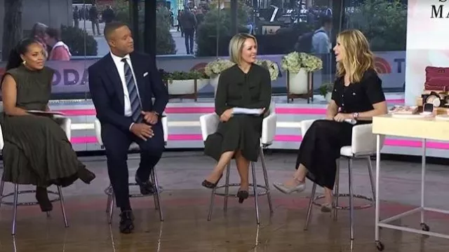 Robe midi au crochet à nœud noir autoportrait portée par Jill Martin, comme on le voit dans Today le 23 octobre 2025