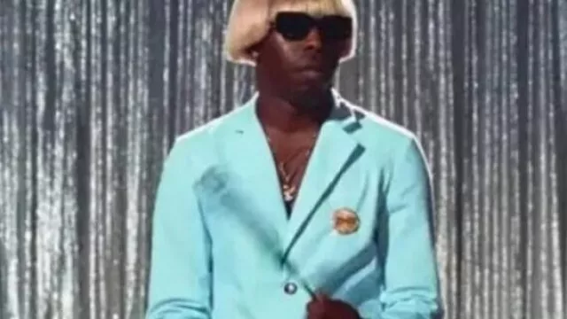 Costume Tyler the Creator Igor porté par Tyler, The Creator dans The Genius of IGOR
