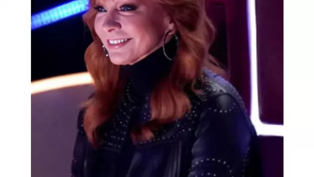 Reba McEntire The Voice S28 Chaqueta de cuero con flecos de Reba McEntire en The Voice