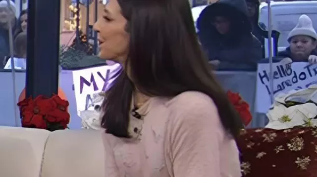 The Today Show 2025 Camisa rosa adornada de la Dra. Natalie Azar