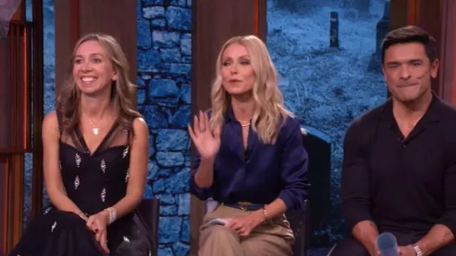 Ceinture en cuir triangle réversible Bottega Veneta portée par Kelly Ripa comme on le voit en DIRECT avec Kelly et Mark le 27 octobre 2025