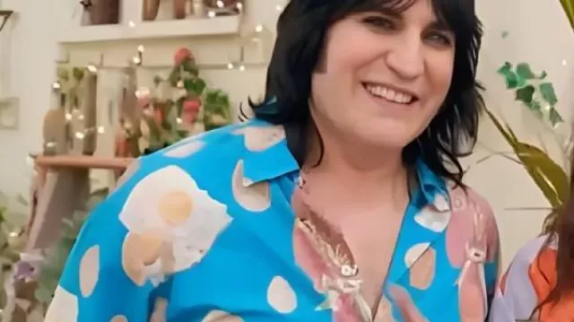 The Great British Bake Off Noel Fielding Egg Breakfast Shirt worn by Noel Fielding in The Great British Bake Off