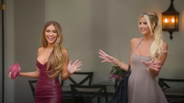 Fleur Du Mal Bondage Knit Flare Mini Dress portée par Emma Hernan comme on le voit dans Selling Sunset (S09E02)