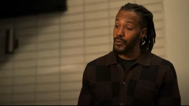 Camisa de Reiss Alfred usada por Lewis Stewart (McKinley Freeman) como se ve en Duda razonable (S03E08)