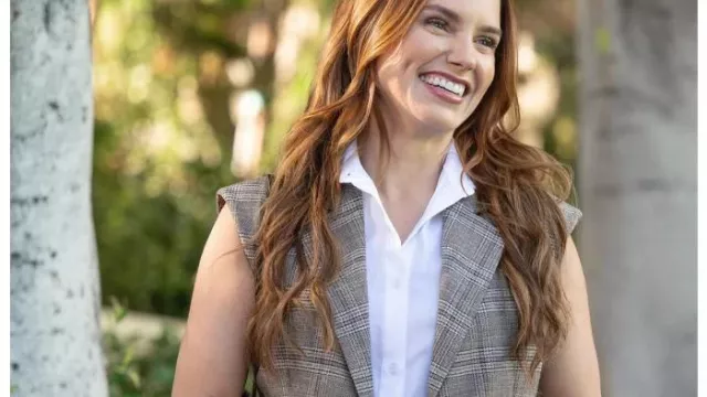 Sophia Bush Greys Anatomy S22 Plaid Vest (Sophia Bush) in Grey's Anatomy (S22E03)